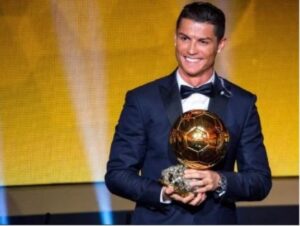 kiểu tóc ronaldo đẹp