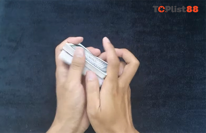 Cách chia bài cào lấy 9 nút