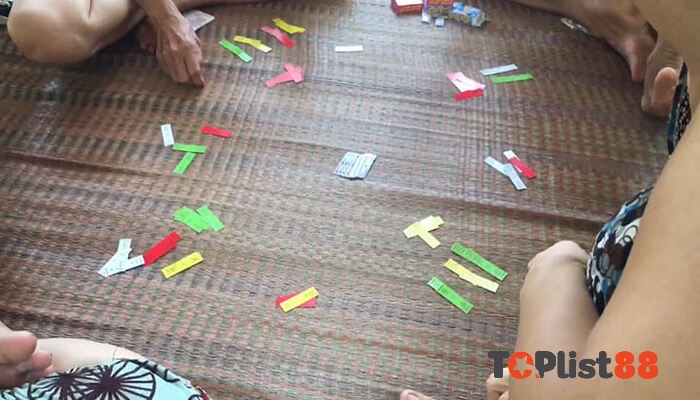 cách đánh bài tứ sắc